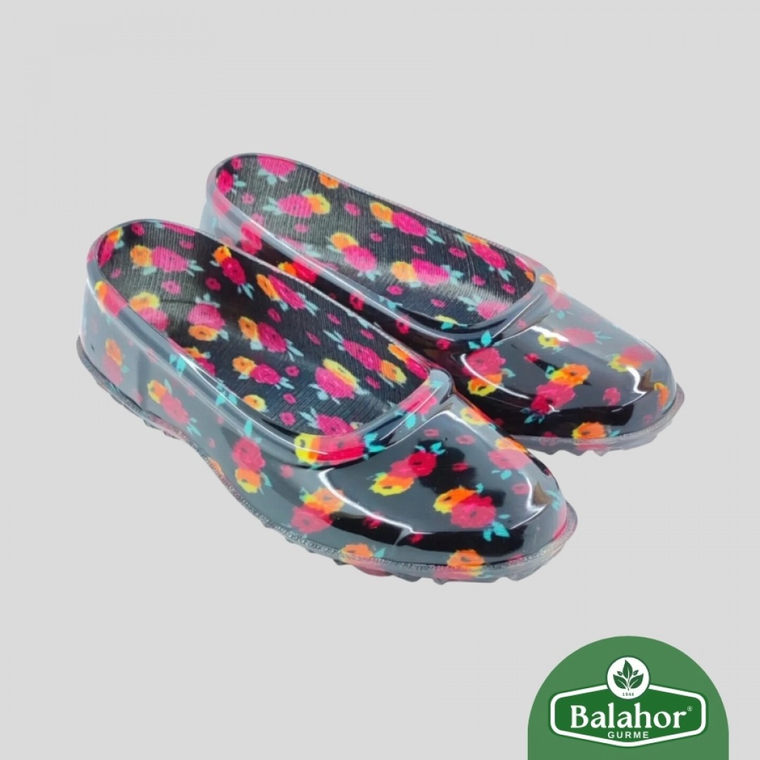 Yöresel Desenli Lastik Bayan Ayakkabı