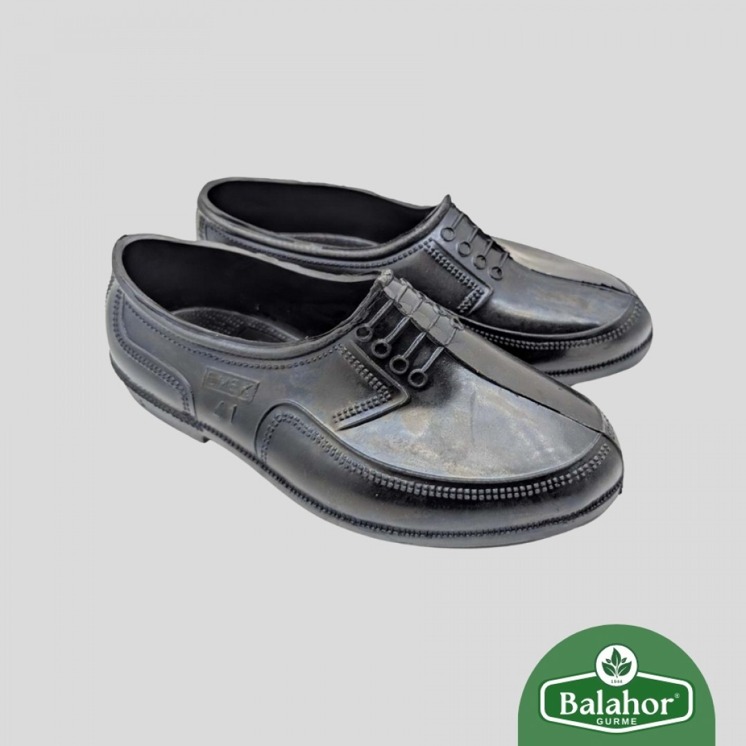 Kara Lastik Ayakkabı